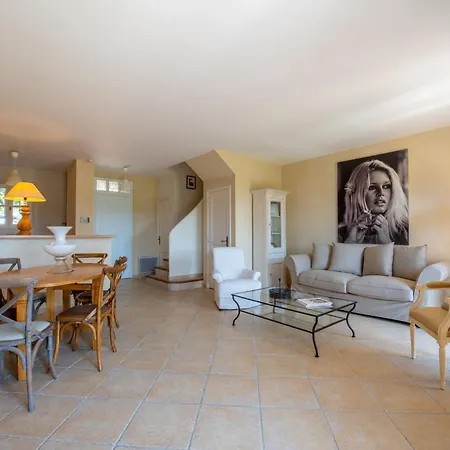 בית נופש Golf Residences סן טרופז
