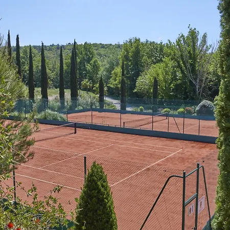בית נופש Golf Residences *