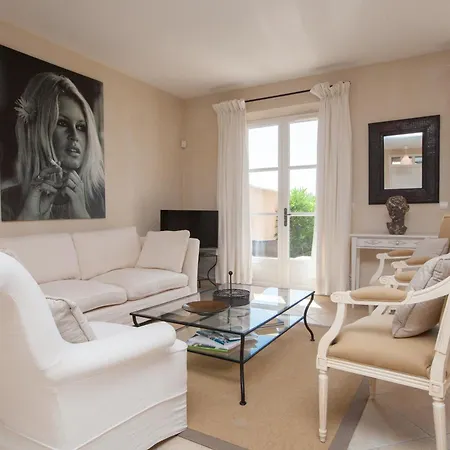 Golf Residences בית נופש *