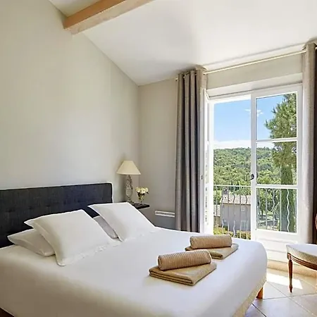 Golf Residences *