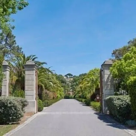 Golf Residences