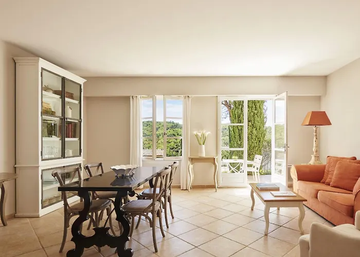 Golf Residences